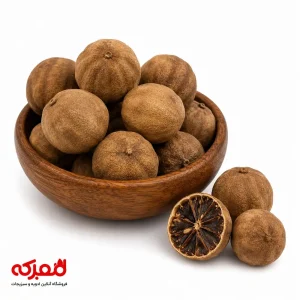 تصویری از چند عدد لیمو عمانی درشت و سالم با رنگ قهوه‌ای روشن در یک کاسه چوبی