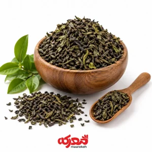 برگ‌های چای سبز ایرانی تازه و باکیفیت، محصول مزارع شمال.